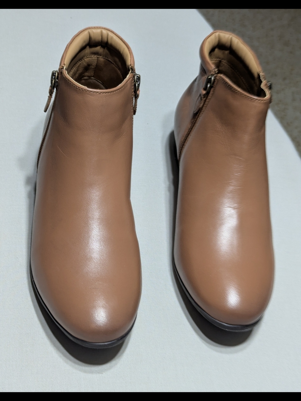 Array Women's Tan Leather Ankle Booties with Side Zipper